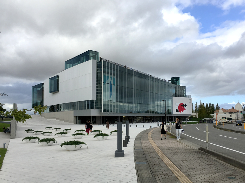 富山県美術館 外観